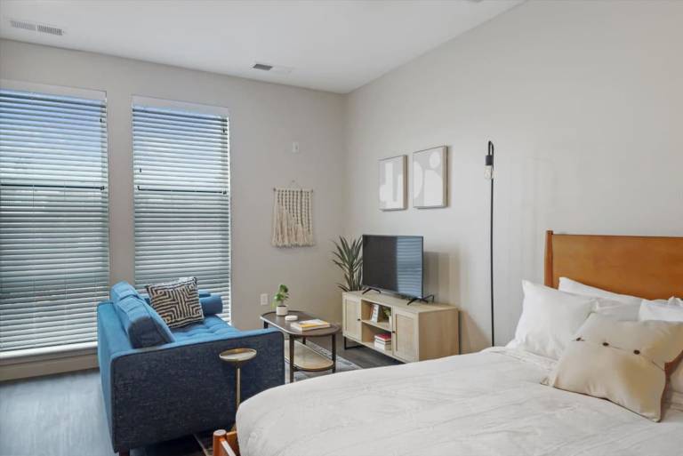 CozySuites Modern SDO Lawrenceville