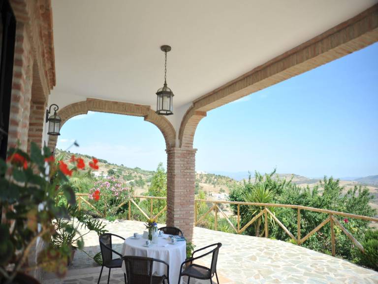 House with private pool & barbeque — photo 5