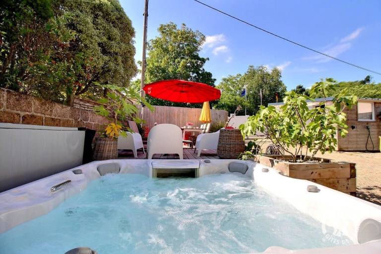 Gite with terrace & yard — photo 3