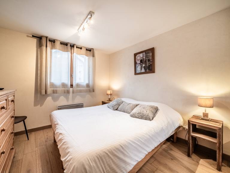 Charming Apartment, Central Les Gets, 4 Guests, Balcony, Garage, Pet-Friendly, Near Ski Lifts — photo 3
