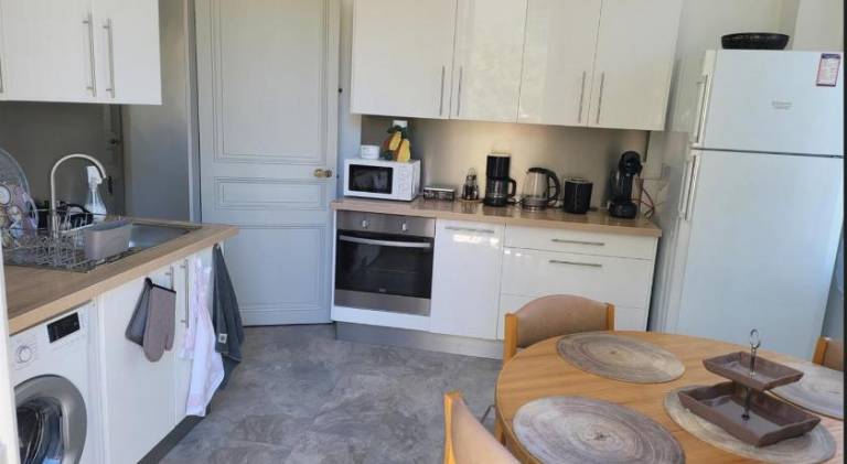 4 logements a La Trinite proche de Nice 15 mn, Monaco 20 mn et l'Italie 30 mn 2 Chambres et 2 Studio — photo 2
