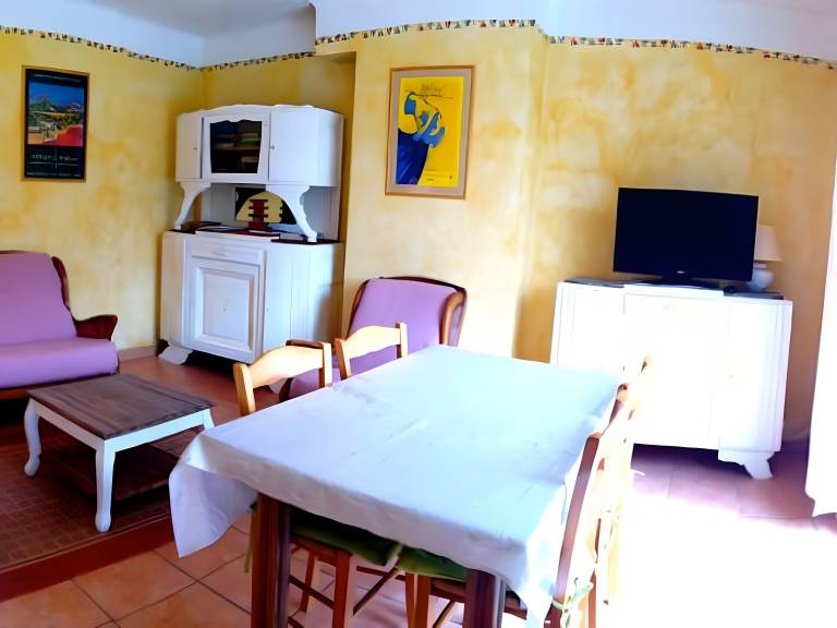 Fully equipped villa with patio, BBQ & yard | River view | Pets are welcome — photo 5