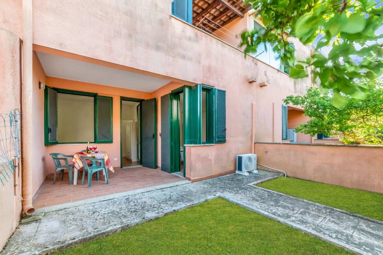 Villetta Tamari 300 meters from the sea — photo 2