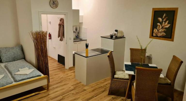 Rental apartment with 1 room for 2 persons — photo 2