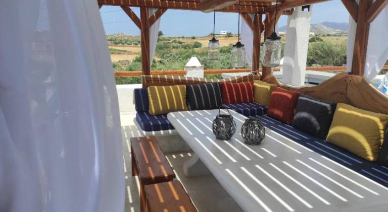 Villa with jacuzzi — photo 4