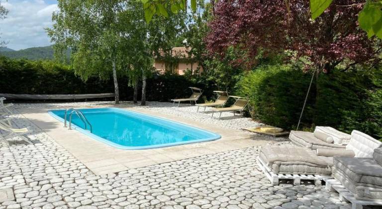 House with barbeque, patio & private pool — photo 3