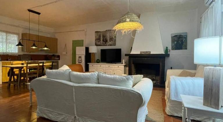 Pleasant chalet with pool | Pet-friendly — photo 2