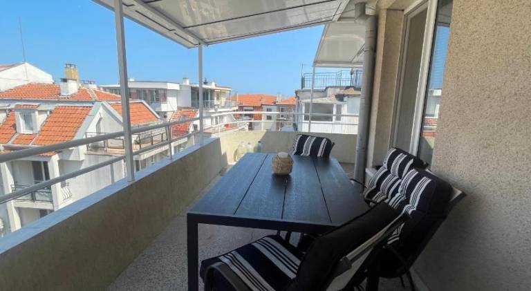 Apartment with 2 rooms for 7 persons in Burgas
