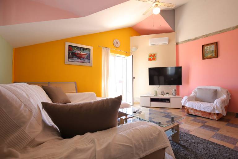 Three bedroom apartment with terrace and sea view Kaštel Stari, Kaštela (A-25141-a) — photo 3