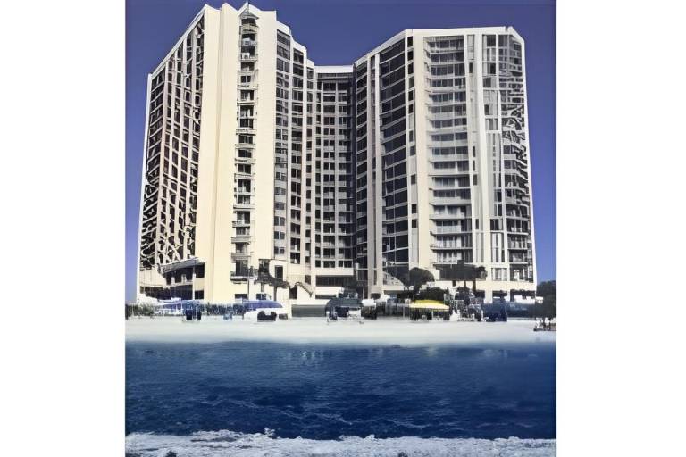 Apartment with garden, terrace & jacuzzi in Myrtle Beach, SC