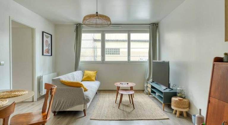 Rental apartment with 2 rooms for 5 persons — photo 2