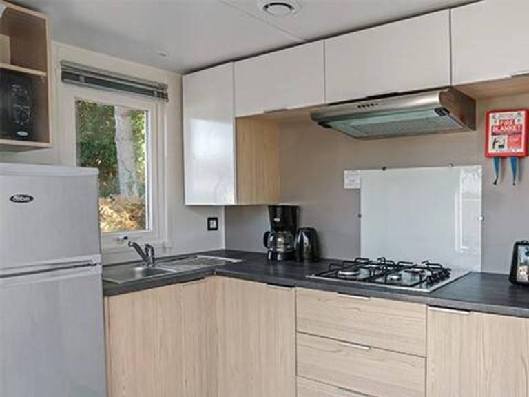 Children-friendly nice mobile home with heated pool & patio | Pet-friendly — photo 5