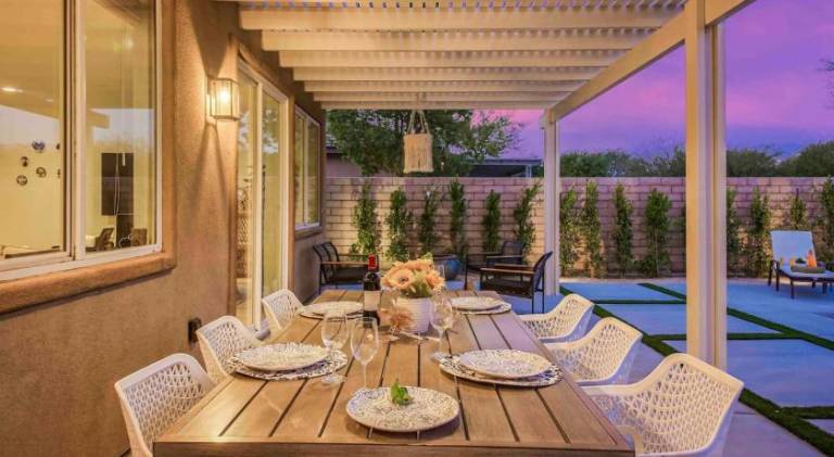 Vacation home with hot tub & pool — photo 4