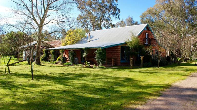 Farmhouse Benalla