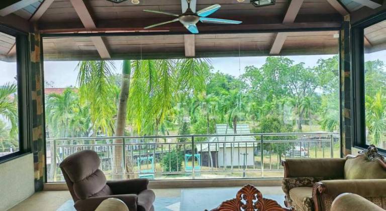 Rental apartment with pool — photo 4