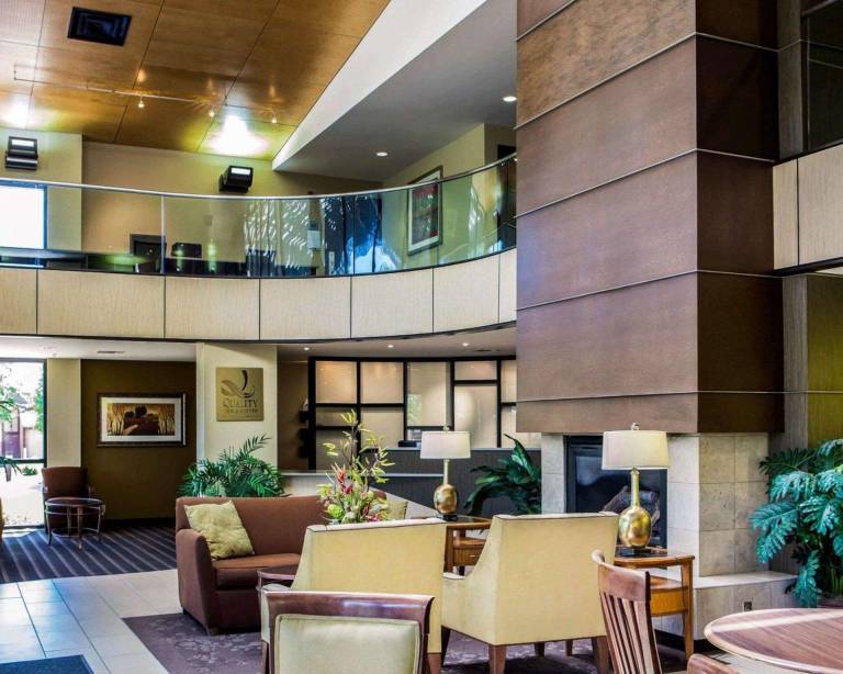 Quality Inn & Suites Peoria North — photo 3