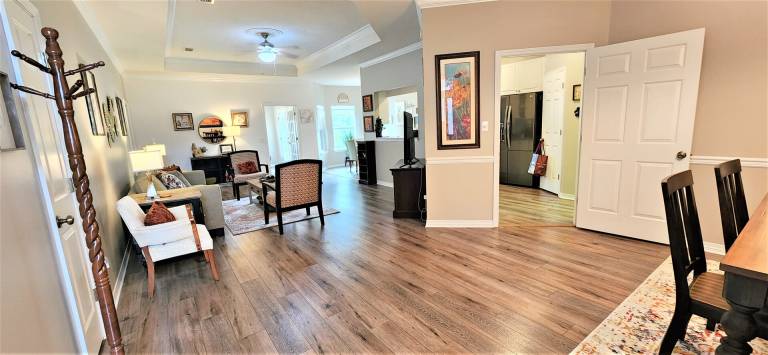 Charming vacation home with yard | Pet-friendly — photo 3
