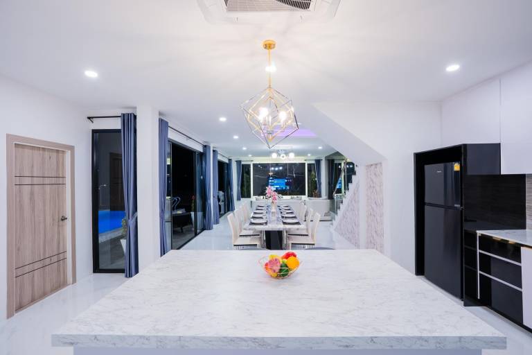 Villa with grill & pool — photo 4