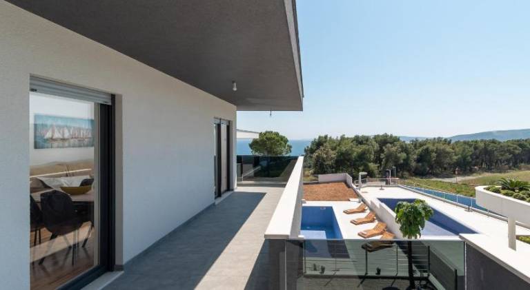 Holiday apartment with pool, garden & terrace | Pet-friendly — photo 3