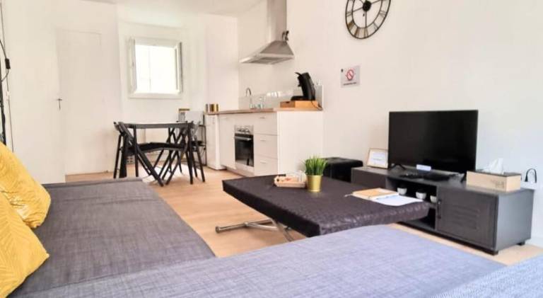 Apartment with 1 room for 4 persons — photo 2