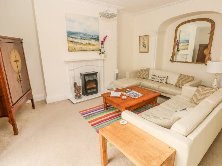 Child-friendly cottage with patio, barbeque & garden | Beach view | Close to the beach | Pets are welcome — photo 3