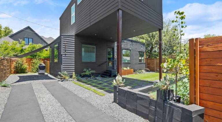 House | Pets are welcome in Austin, TX