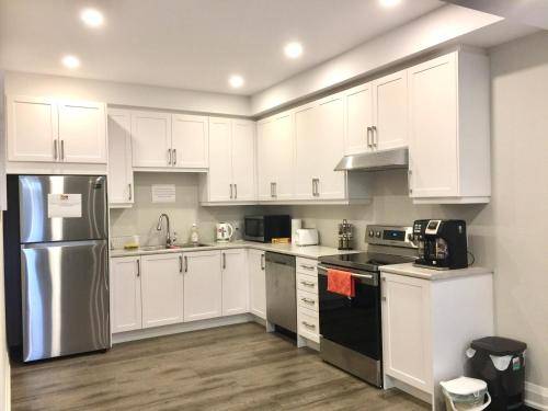 Charming Comfortable Bsmt Apartment in Pickering