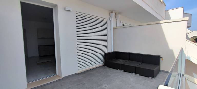 Apartment with patio | City view — photo 3