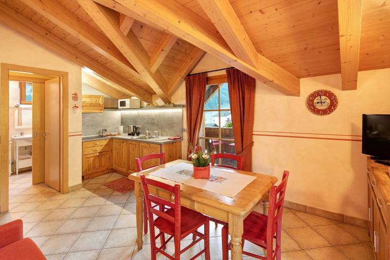 Holiday Apartment 'Stelle Chalet Martina' Near Ski Slopes with Garden & Wi-Fi — photo 5