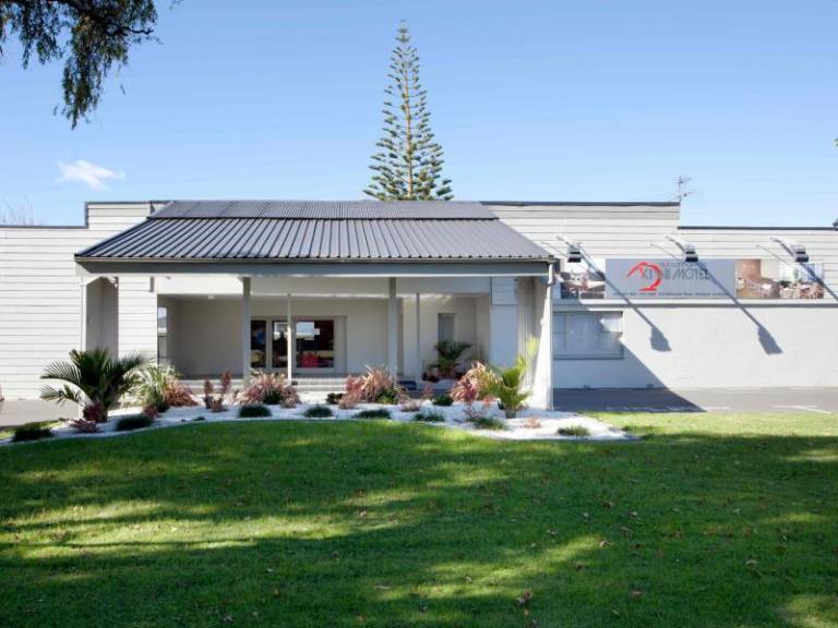 Motel  Mangere Bridge