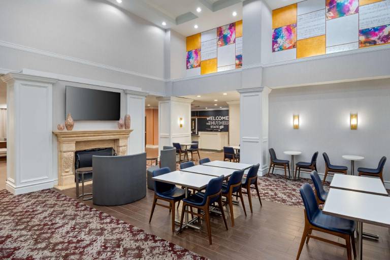 Hampton Inn & Suites Hartford/Farmington — photo 3