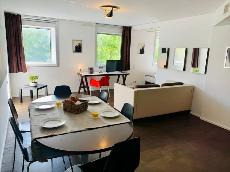 Standing Hotel Suites by Actisource — photo 3