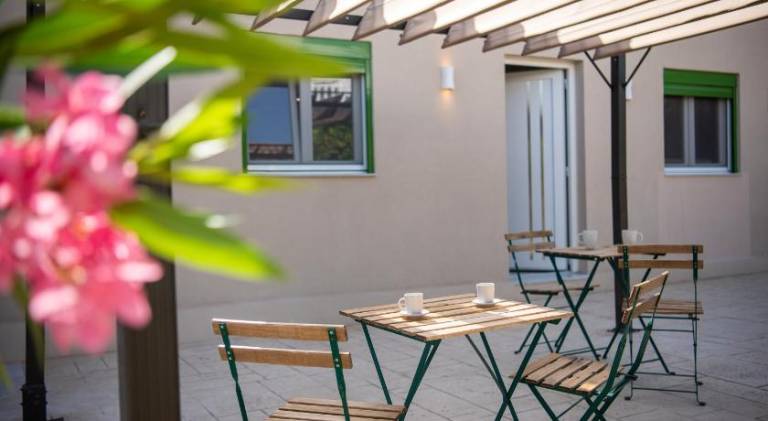 Holiday apartment with garden & terrace — photo 4