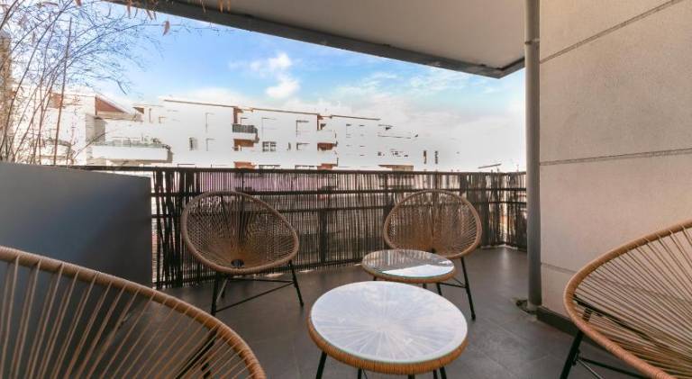 Apartment with 2 rooms for 5 persons in Massy