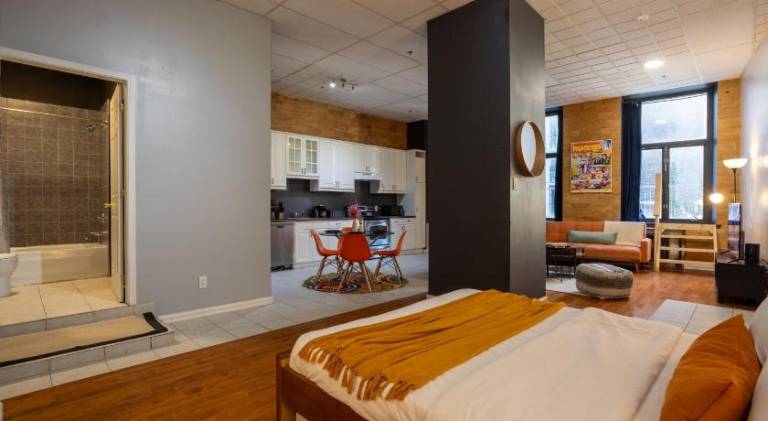 Holiday apartment | Next to Notre-Dame Basilica | Pets are welcome — photo 2