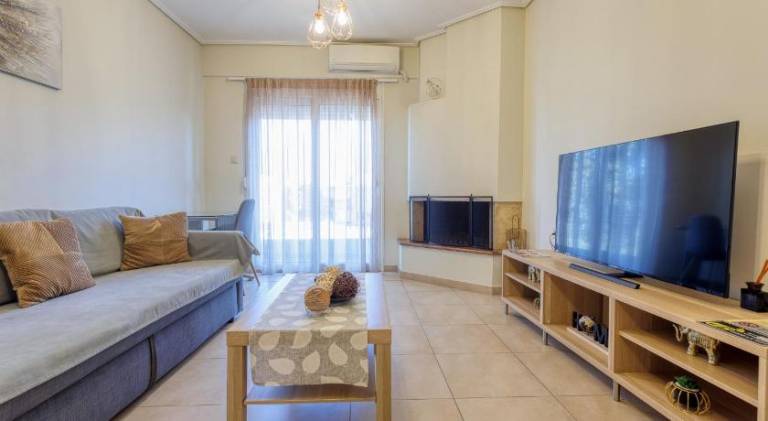 Apartment with terrace in Volos