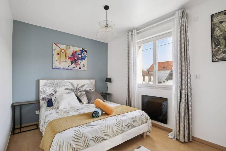 Holiday apartment with 3 rooms for 6 persons — photo 2