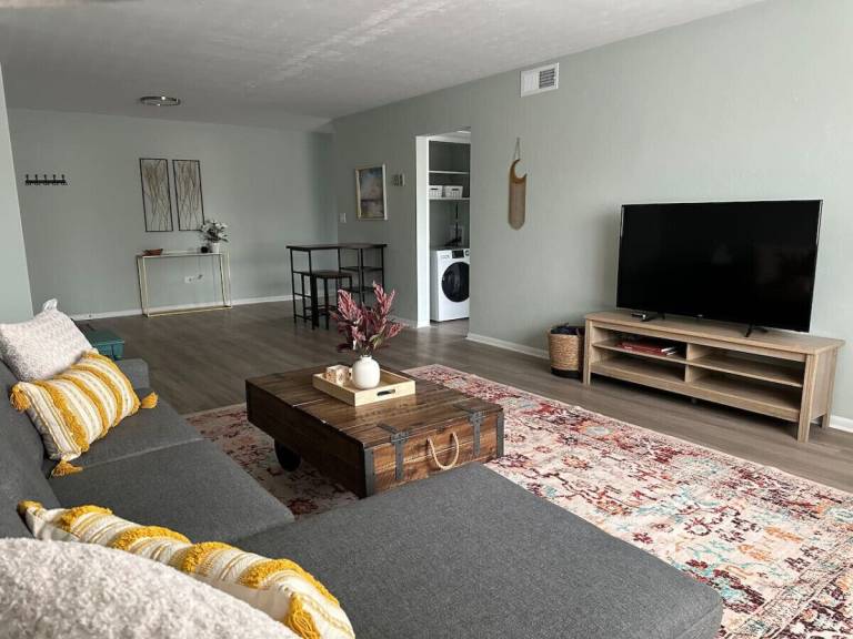 Apartment  Lakewood
