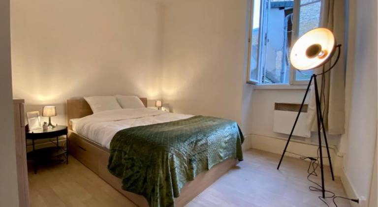 Rental apartment with 1 room for 4 persons in Nevers