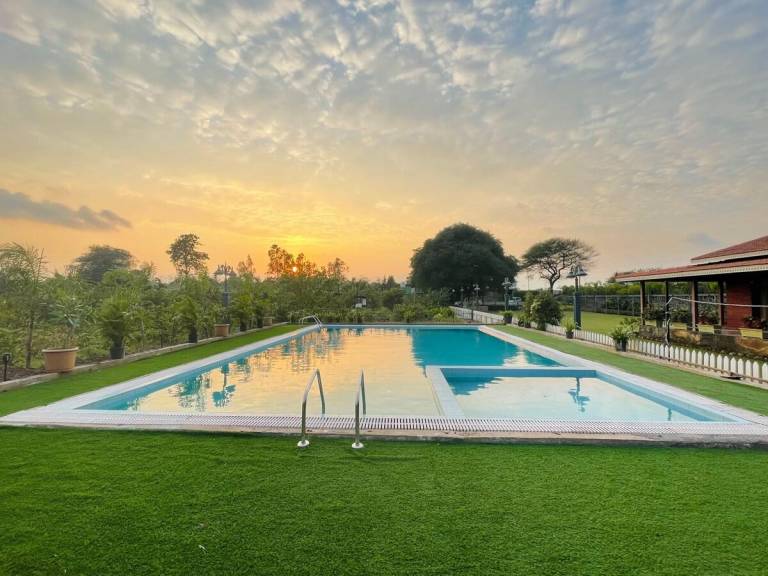 Villa with garden, hot tub & barbeque | Suitable for remote work | Pet-friendly — photo 3