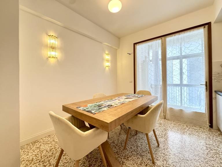 Apartment with 2 rooms for 6 persons — photo 4