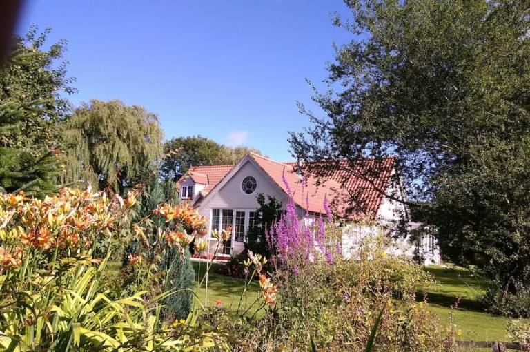 White Cottage B&B