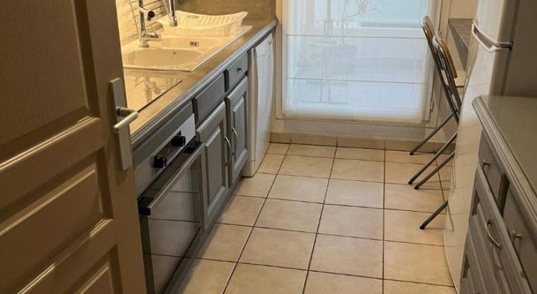 Lovely apartment with patio, garden & private pool | Pet-friendly — photo 5