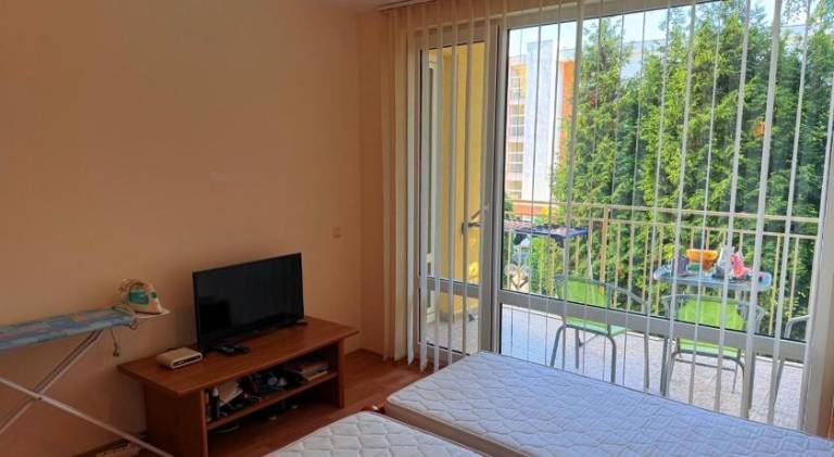 Rental apartment with pool | Next to the beach | Pets allowed in Sveti Vlas