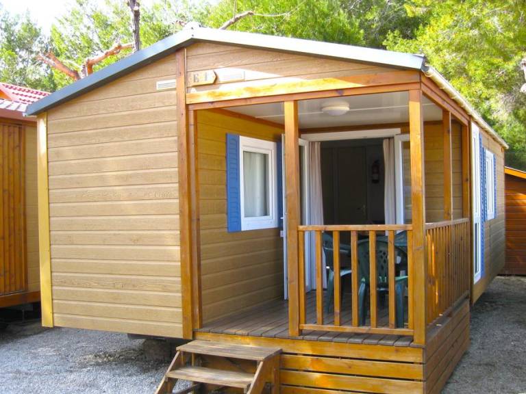 Mobile home with terrace & heated pool — photo 4