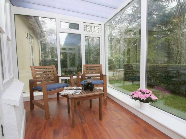 Child-friendly cottage with terrace & yard | Pet-friendly — photo 5