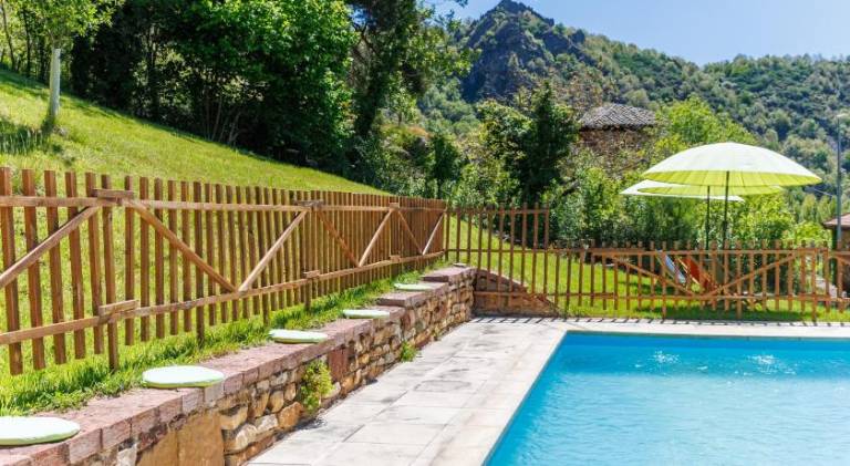 House with barbeque, terrace & pool | Good for workation — photo 5