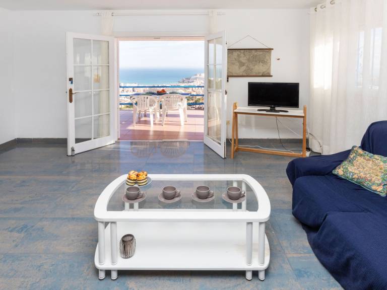 Rental apartment with barbecue, pool & patio | Sea view — photo 3