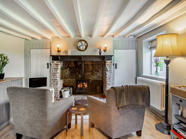 Cottage  Wootton Bridge
