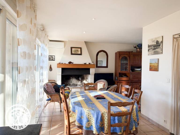 Gite with garden, patio & barbeque — photo 4